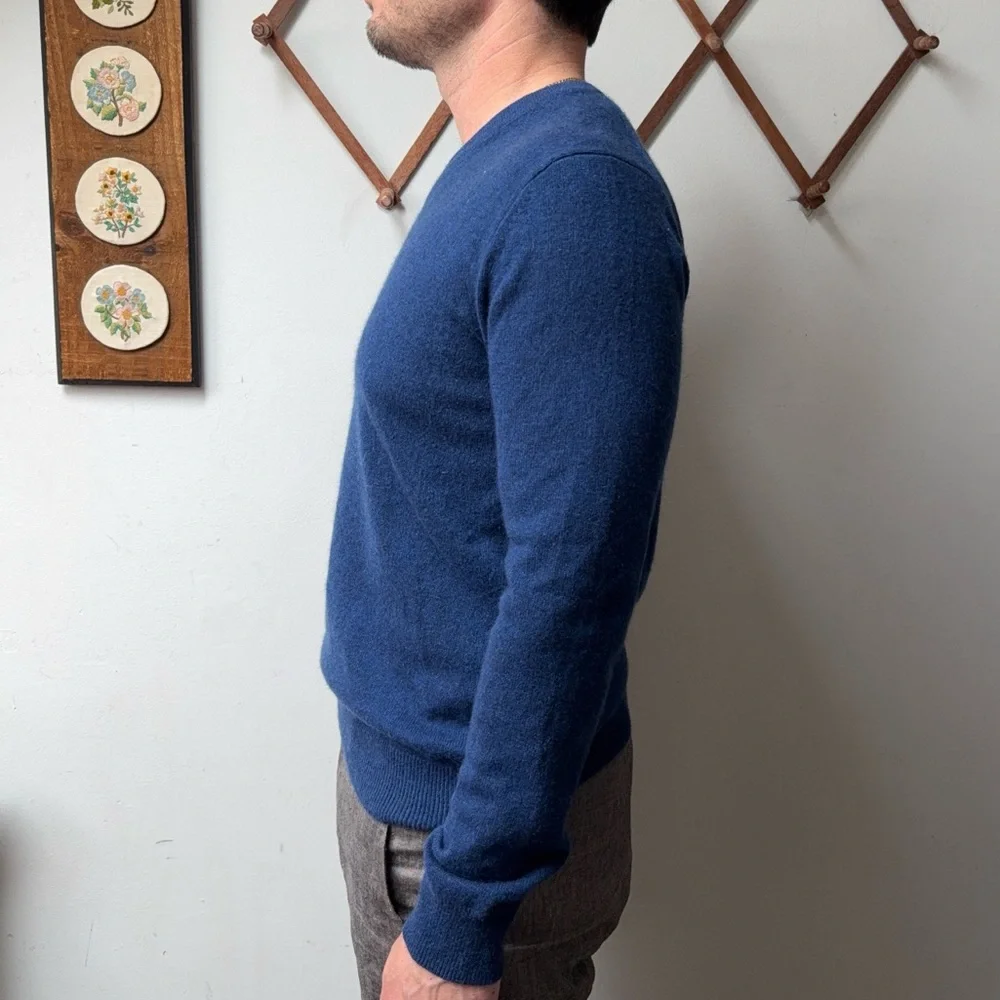 Bloomingdales Cashmere Blue V-Neck Sweater